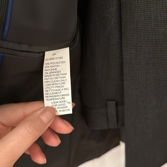 Kenneth Cole Suit - Picture 2 of 4